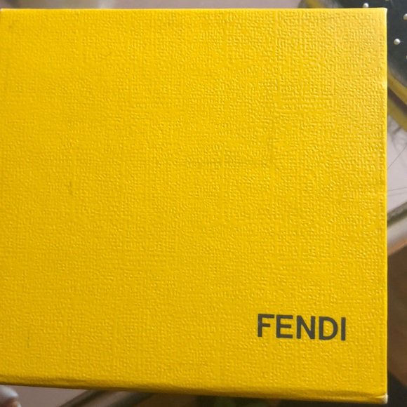 100% Authentic Fendi Cuff - Picture 7 of 7